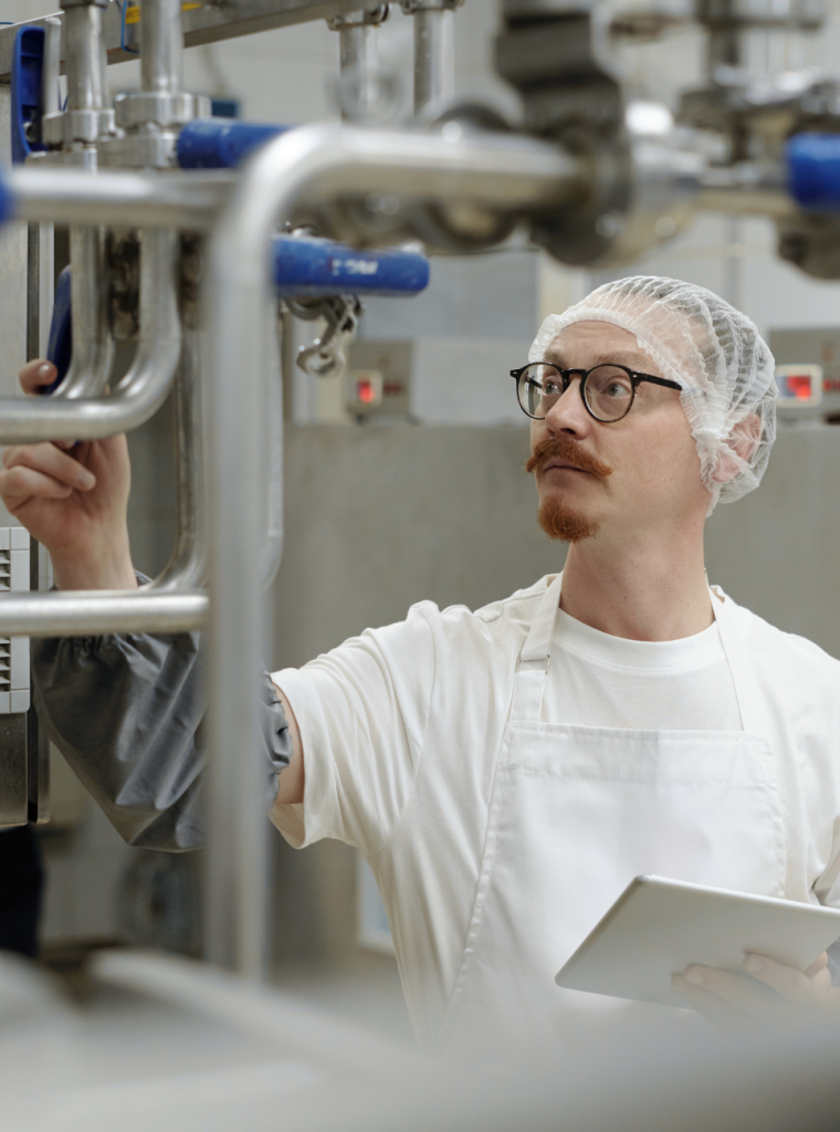 httpsrv246.teste.website~duracoatwp-contentuploads202601professional-young-industrial-factory-woman-employ-BAG2MGU.jpg